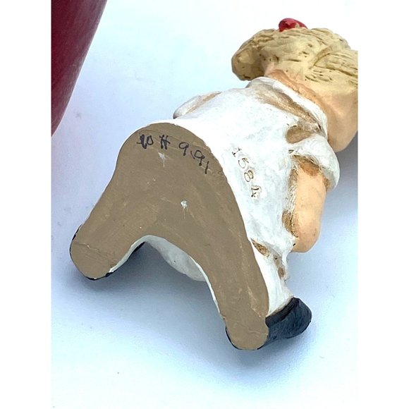 Red Cross Nurse Resin Statue Miniature /Date 9/91 Number 1584 - Picture 5 of 9